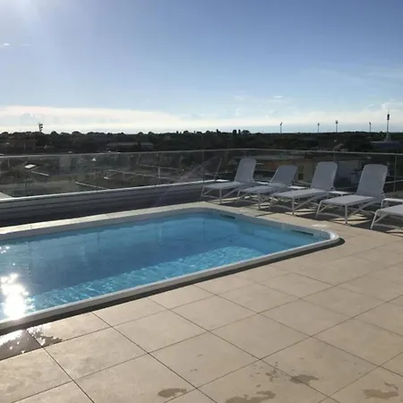 Contemporary Hideaway With Pool Apartmán Bibione